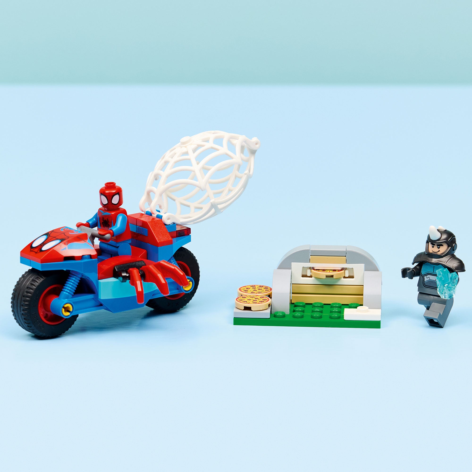 Spidey en su Moto vs. Rino