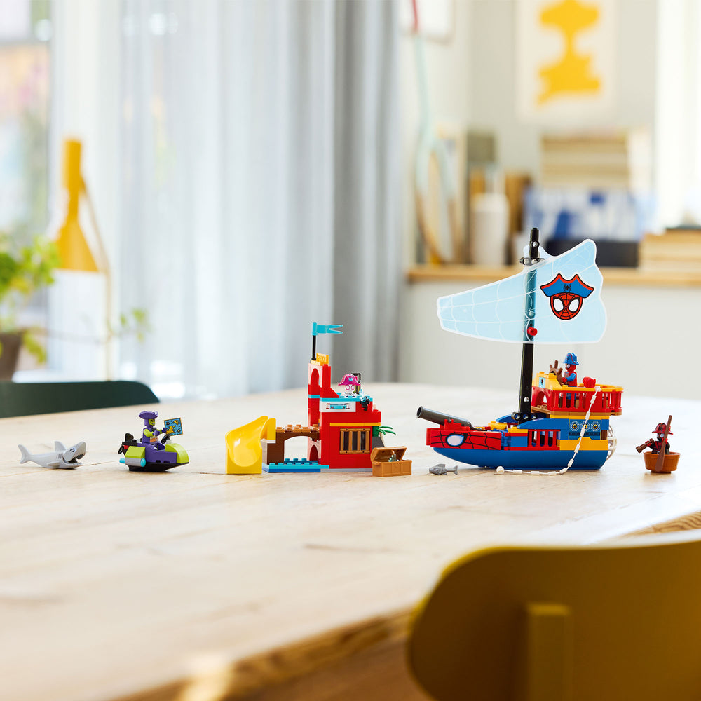 Barco Pirata del Equipo Spidey