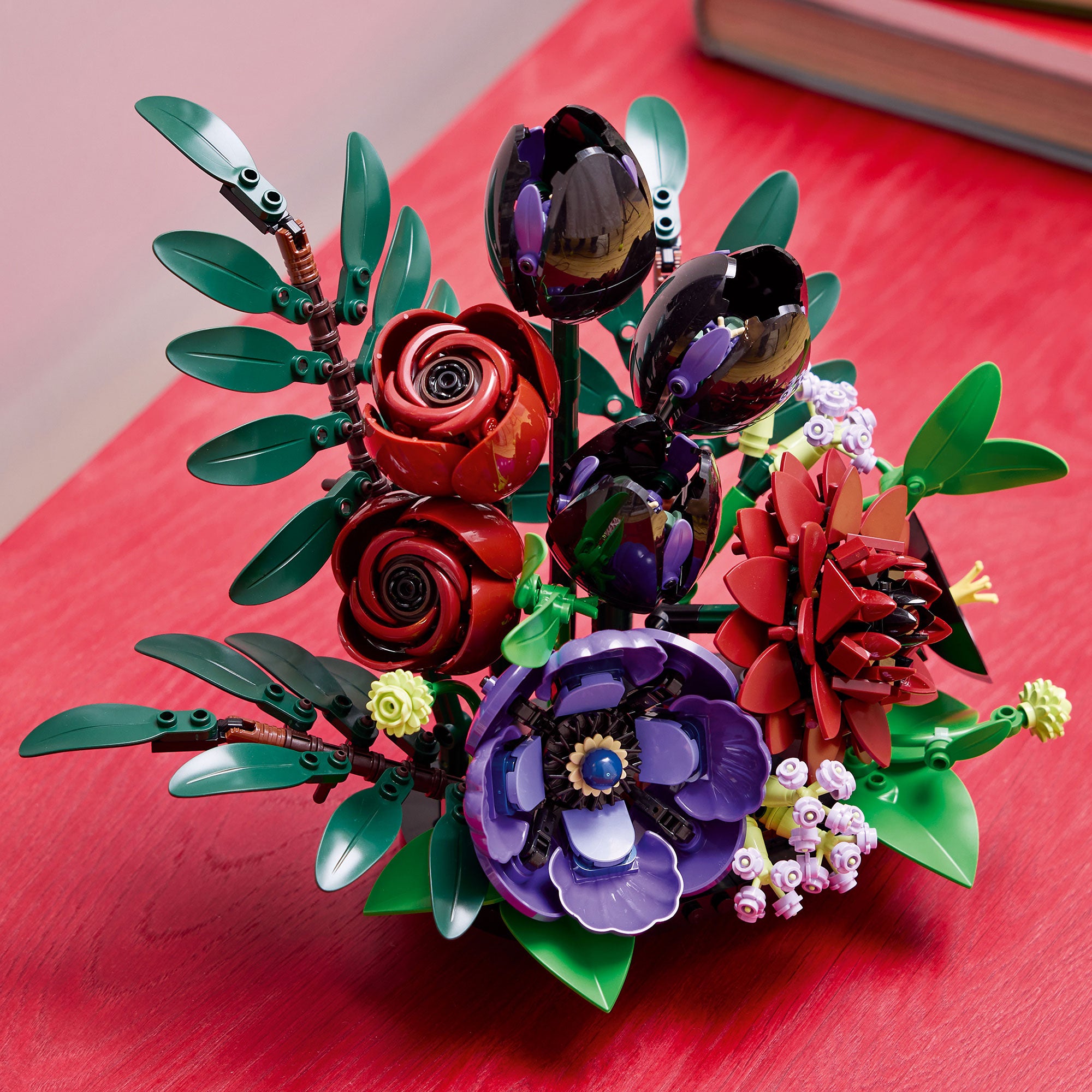 Arreglo Floral Oscuro