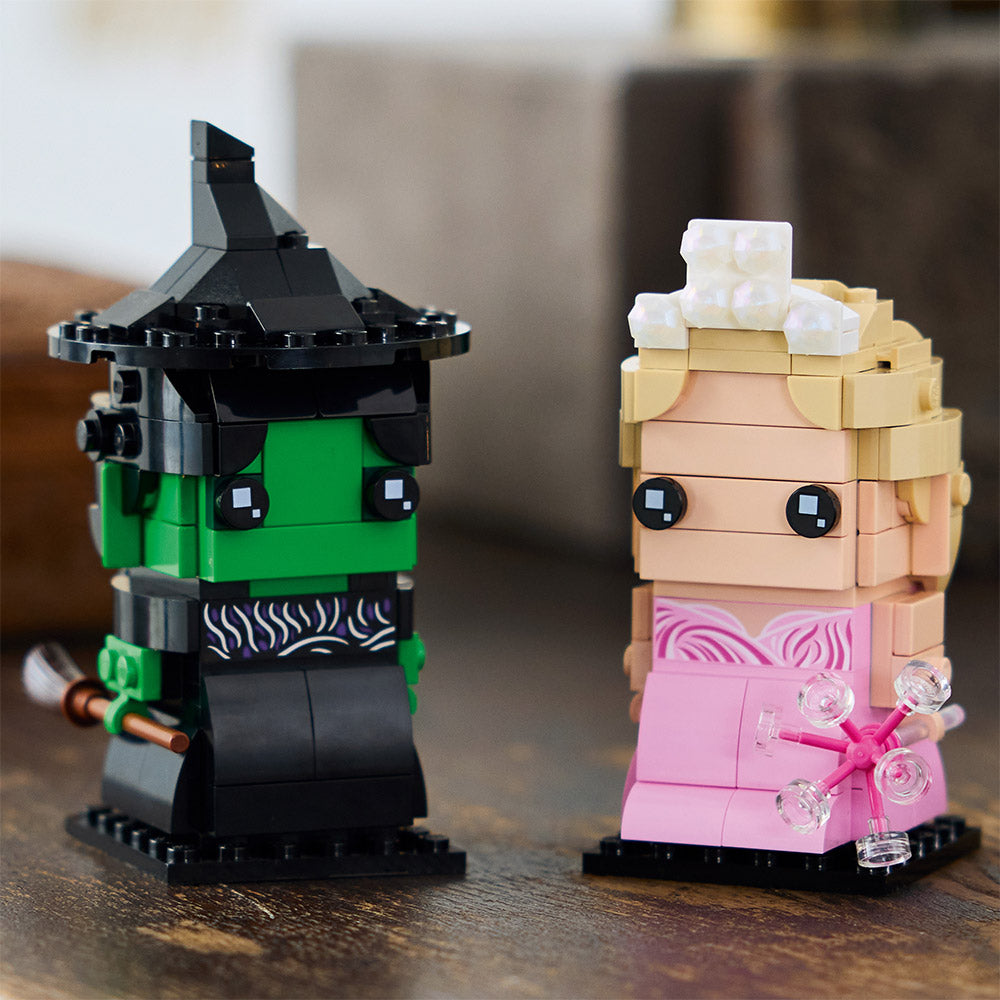Figuras de Elphaba y Glinda