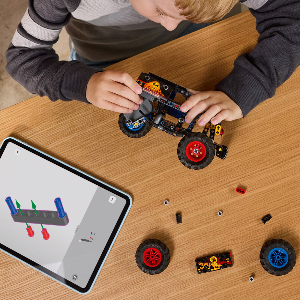 Monster Jam™ Grave Digger™ Fuego y Hielo