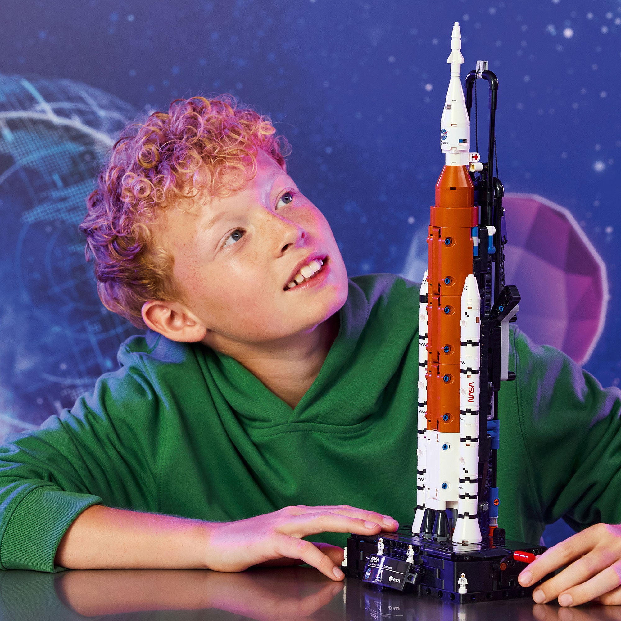 Cohete del Sistema de Lanzamiento Espacial NASA Artemis