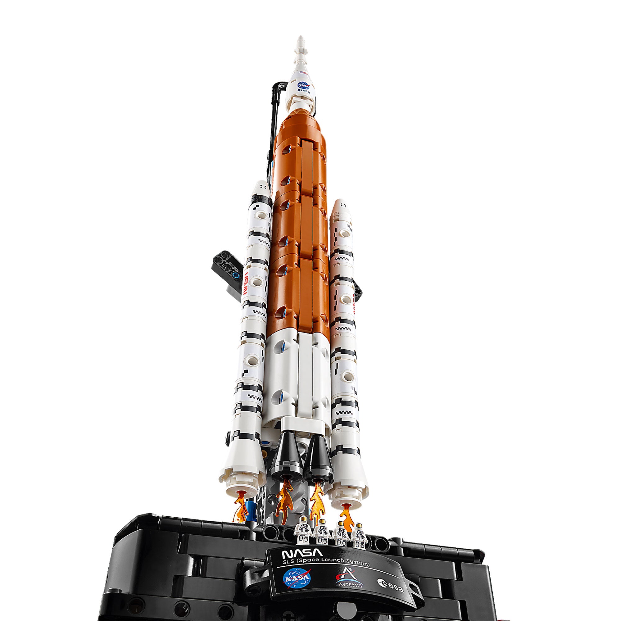 Cohete del Sistema de Lanzamiento Espacial NASA Artemis
