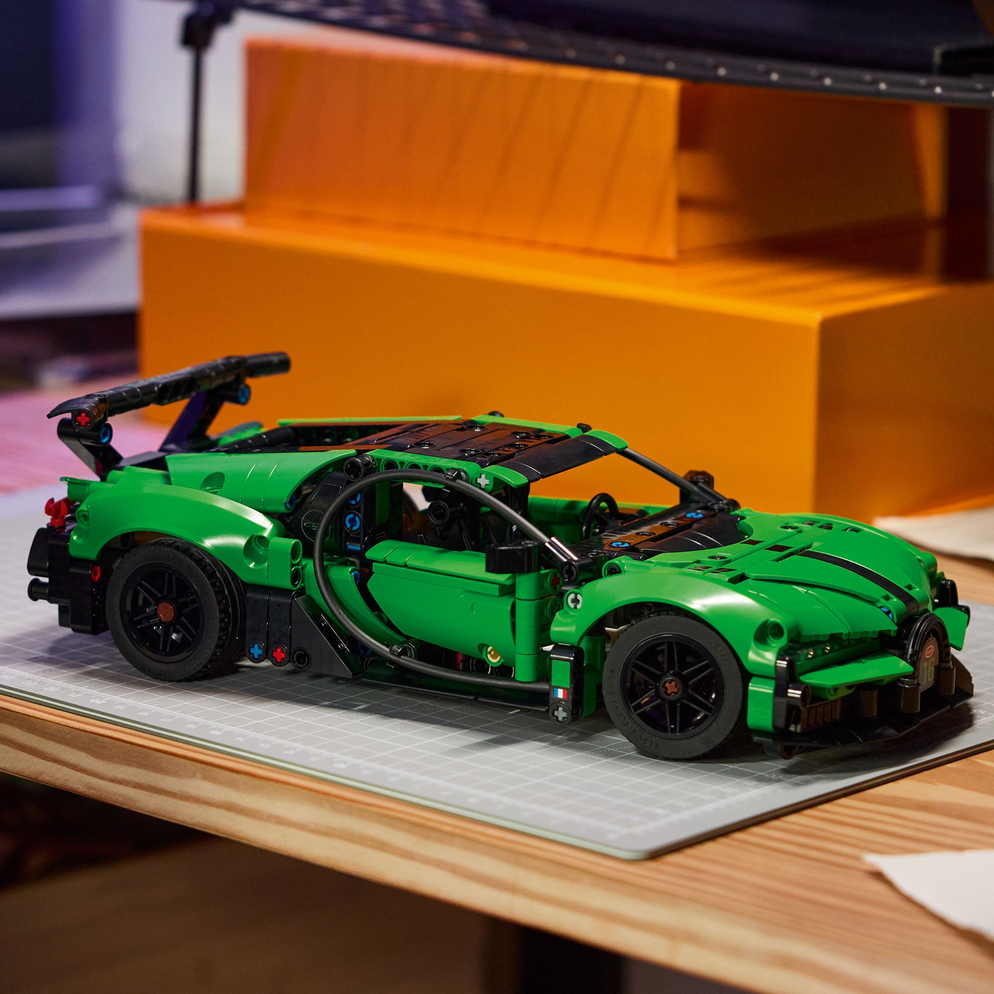 Hiperauto Bugatti Chiron Pur Sport Verde