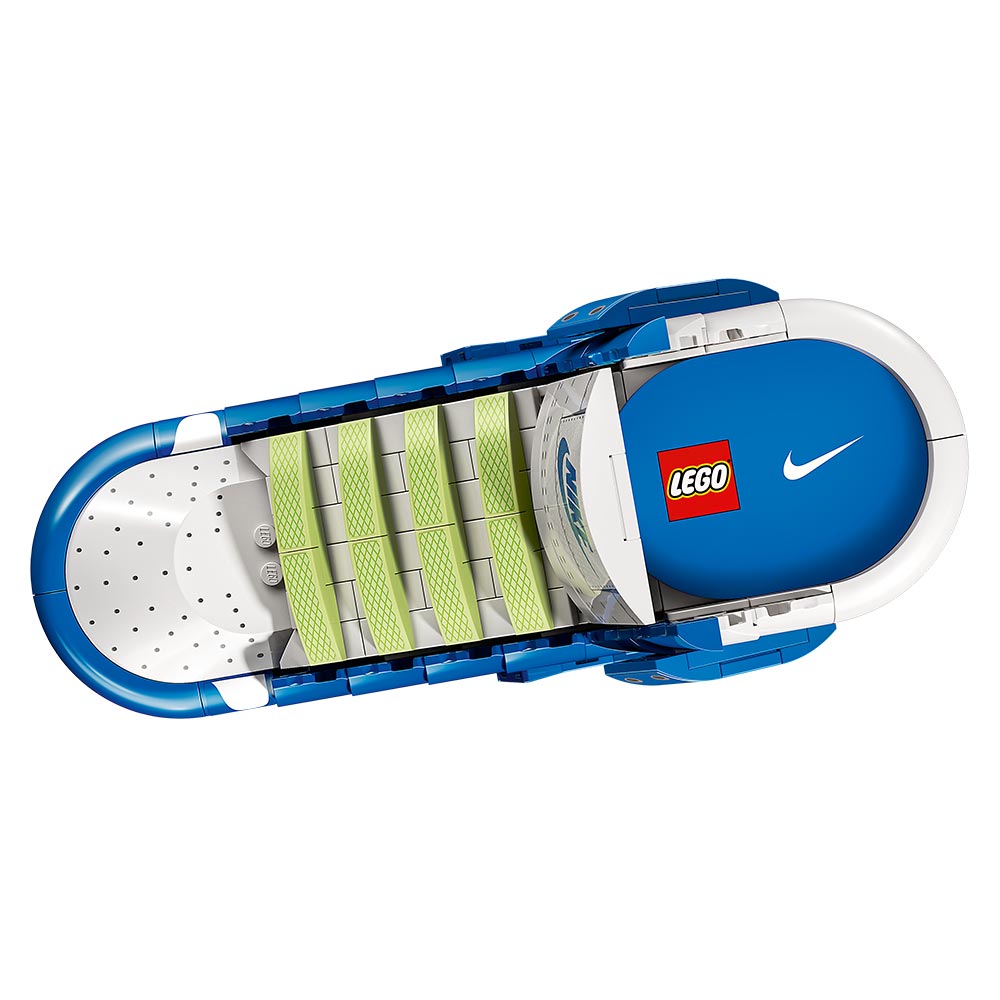 Nike Dunk x LEGO® Set