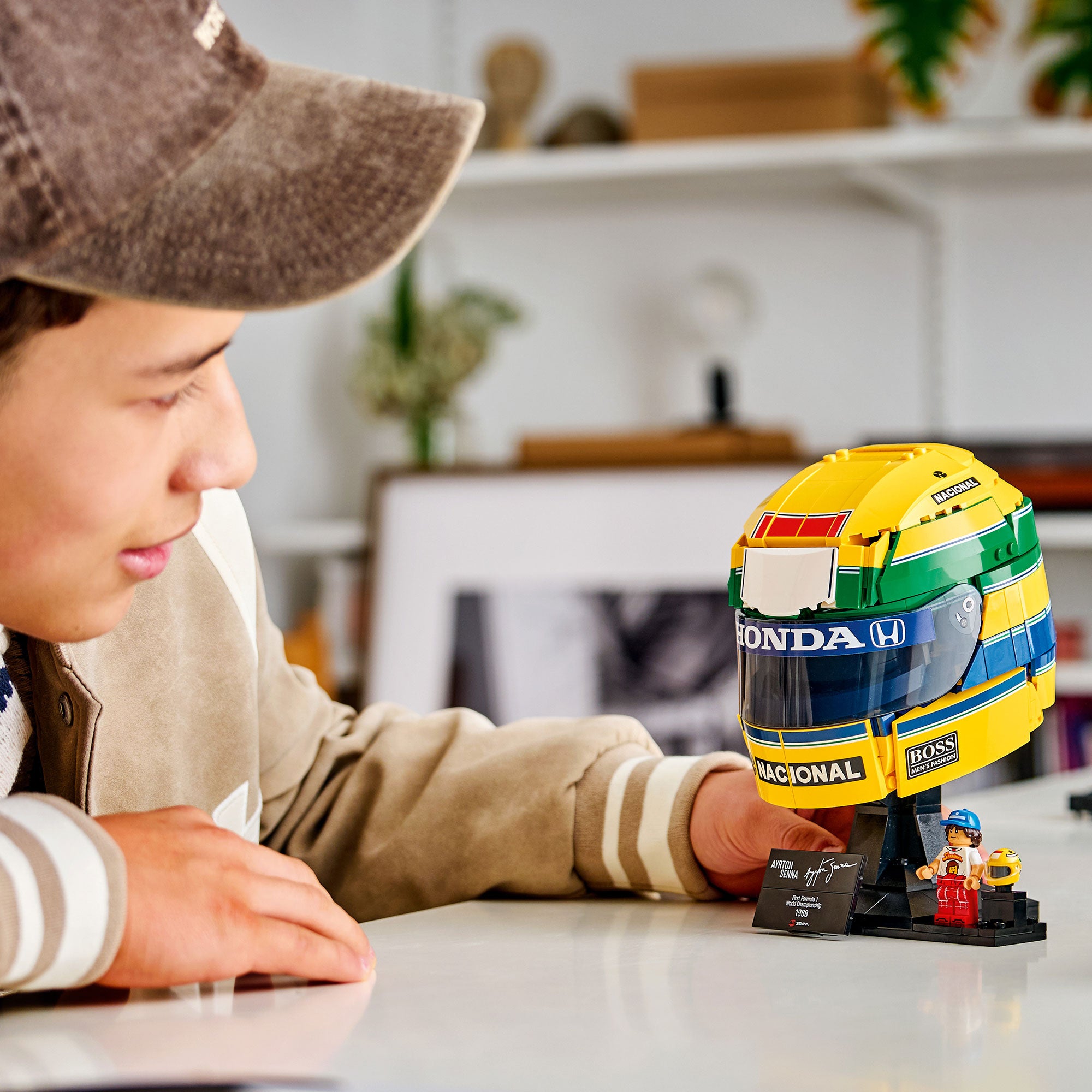 Casco de Ayrton Senna