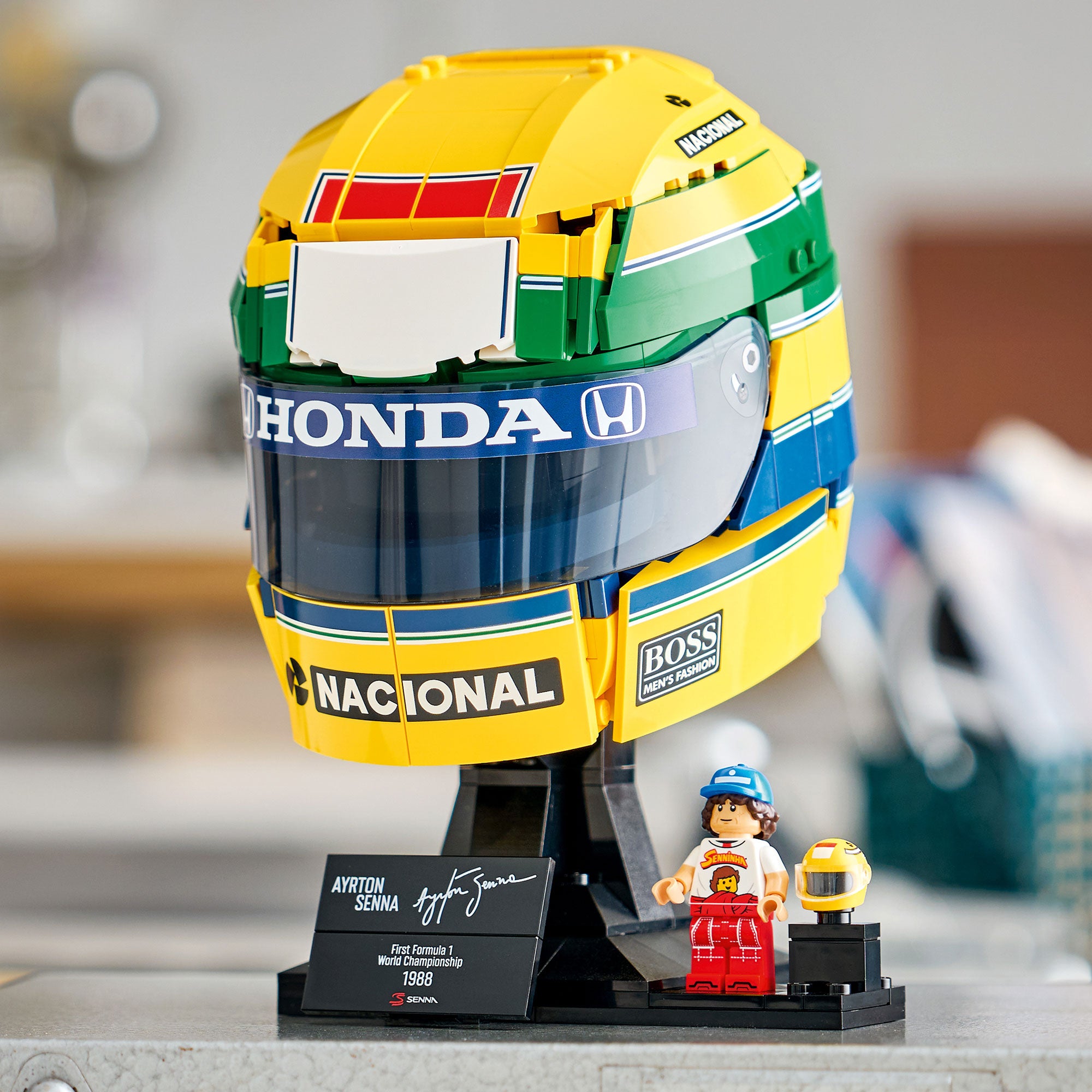 Casco de Ayrton Senna