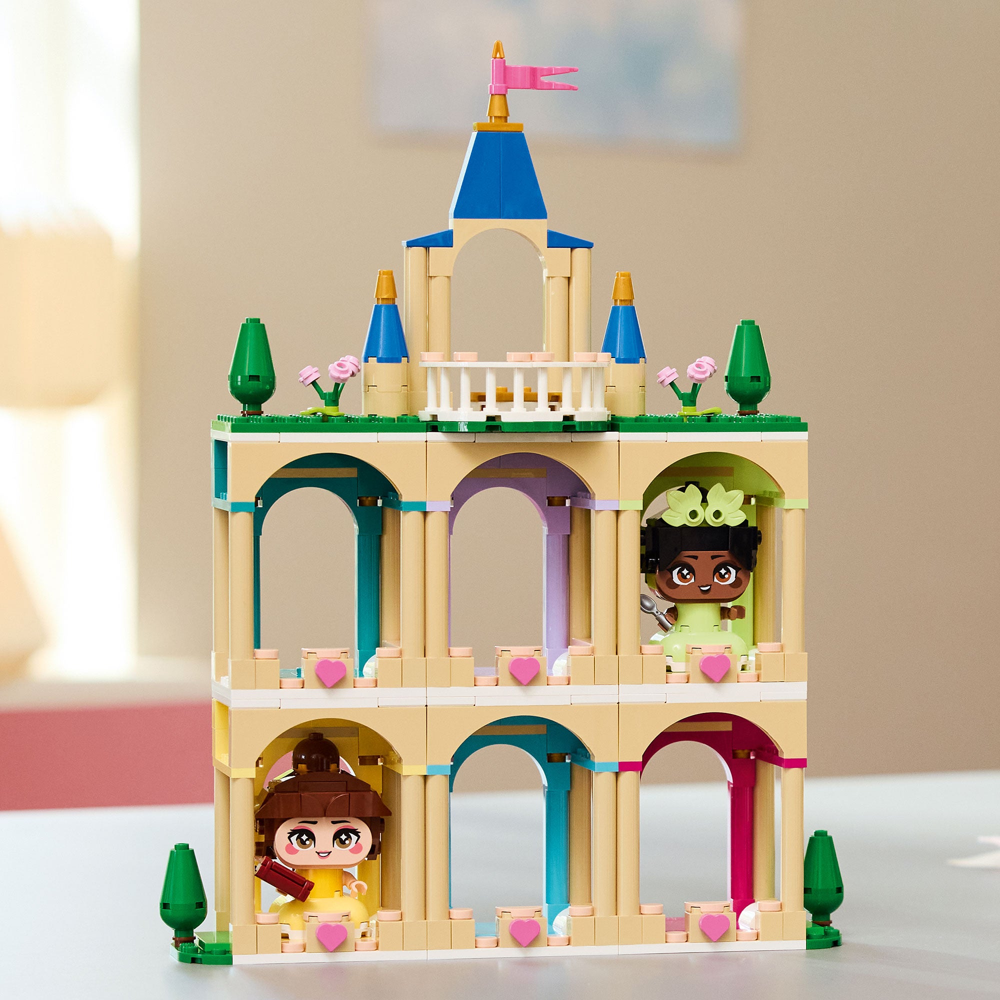 Mini Bella y Tiana con Castillo
