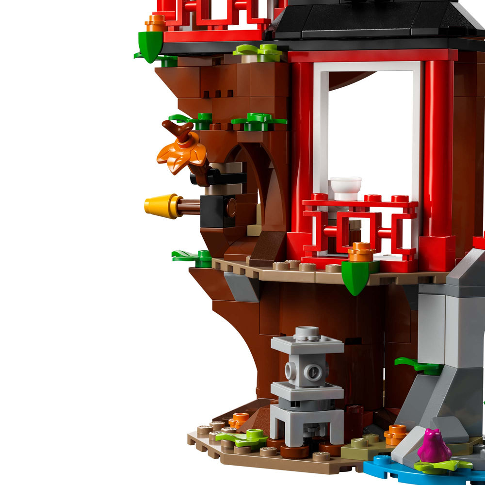 Batalla de Vehículos Ninja Junto a la Casa del Árbol