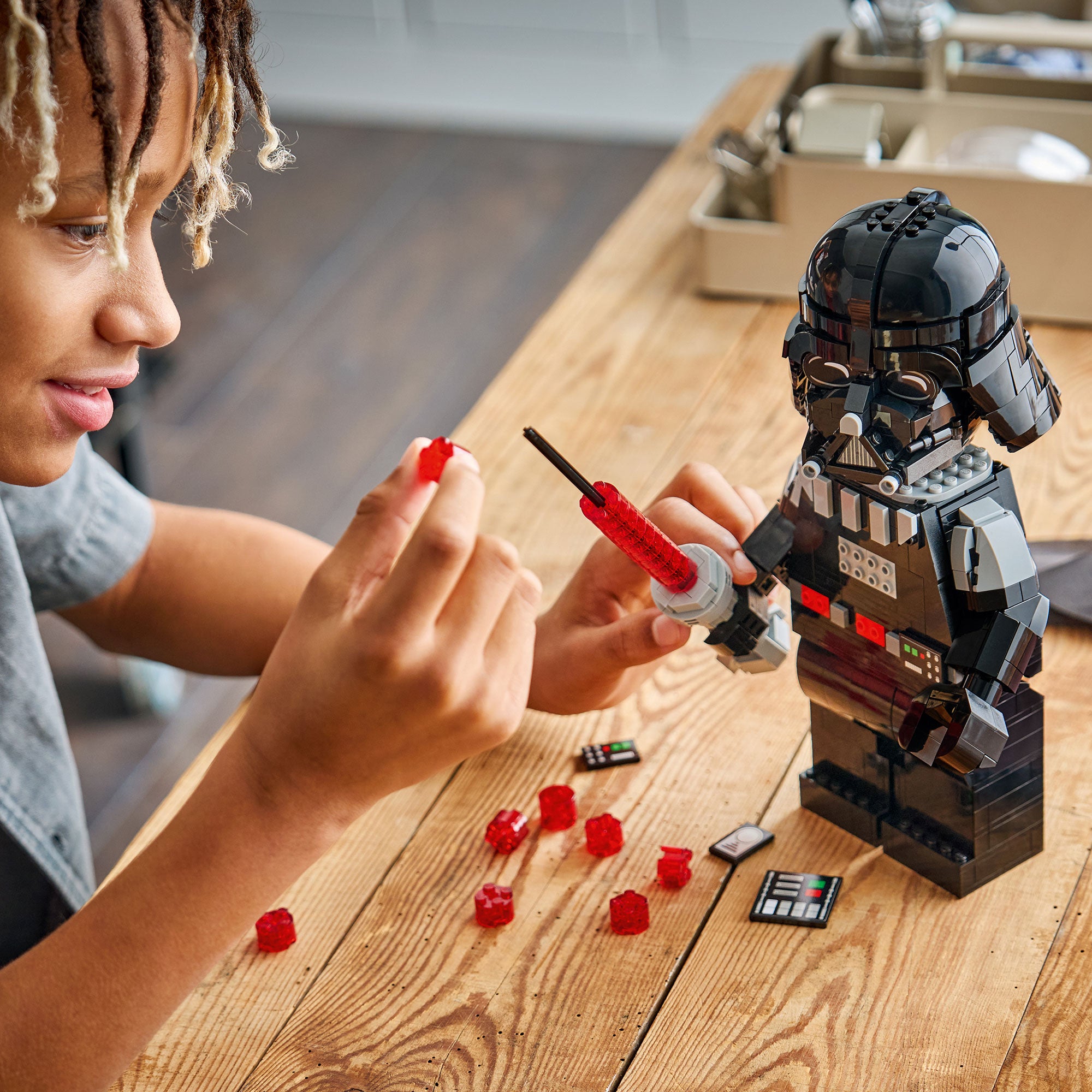 Minifigura Gigante de Darth Vader™