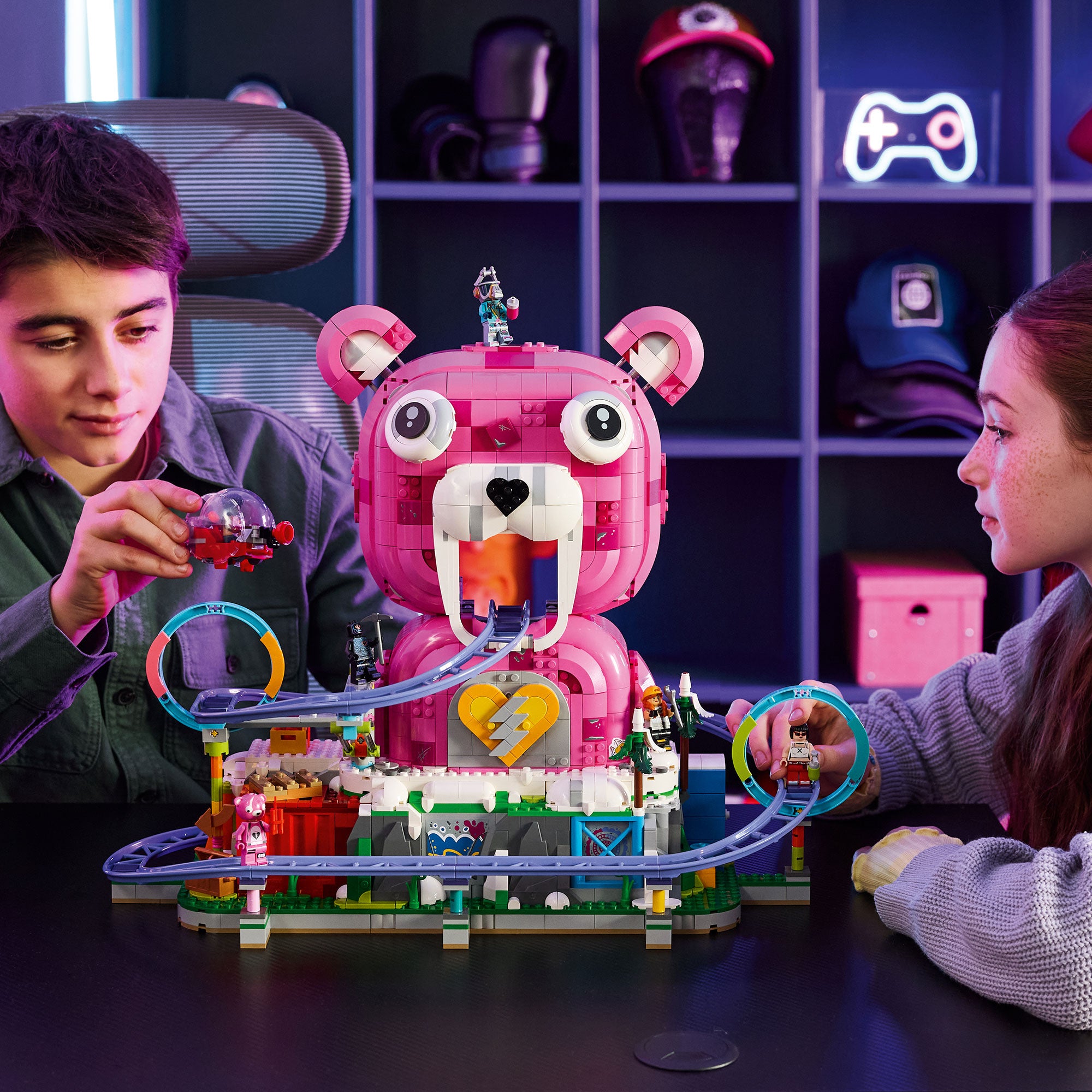 LEGO® Fortnite® Caverna Descontrol 77082