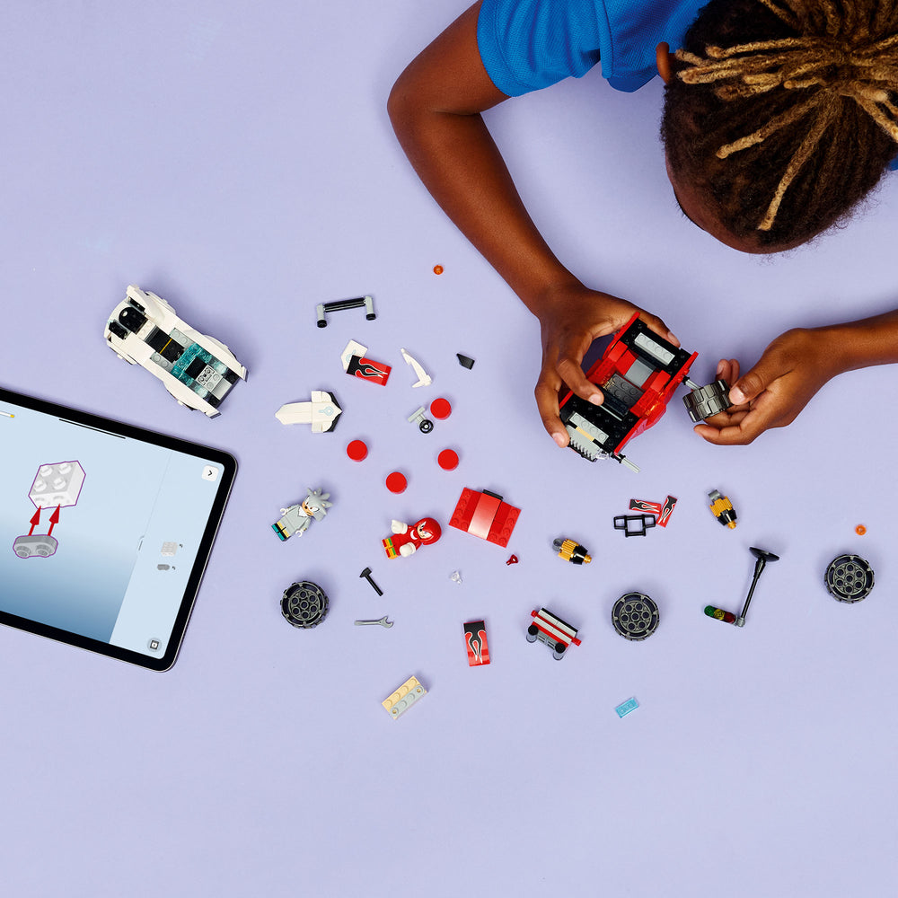 Auto de Silver vs. Monster Truck de Knuckles