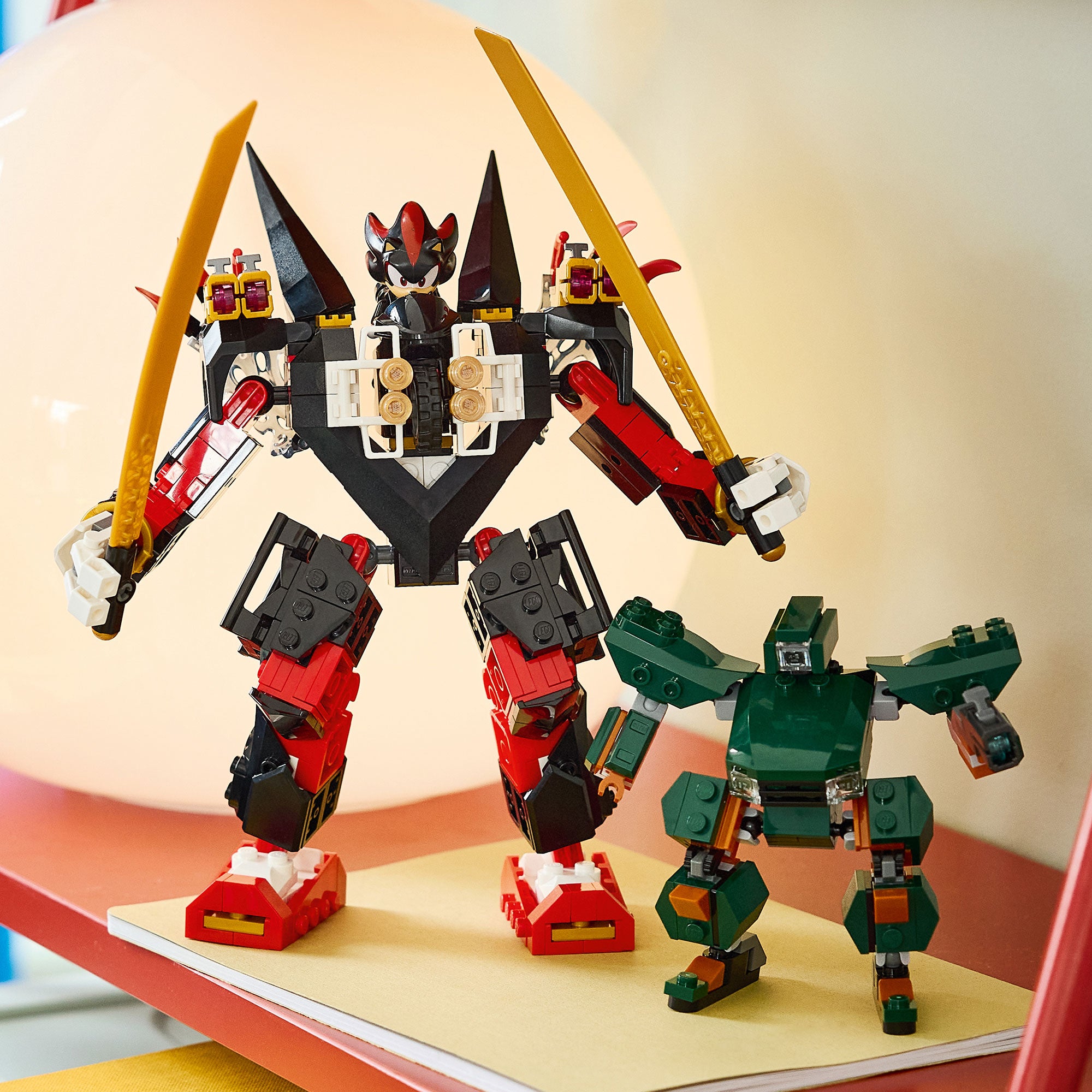 Mech de Shadow vs. G.U.N. Trooper