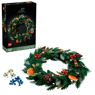 Construye tu propia corona o guirnalda festiva con hojas, bayas, rodajas de naranja, canela y piñas. Personaliza los colores y la disposición de cada elemento para un centro de mesa único que decora tu hogar u oficina sin mantenimiento. Ideal para relajarte, compartir y regalar en Navidad o cualquier ocasión especial.