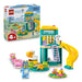 Acompaña a Bluey y Chloe en un parque de juegos lleno de aventuras. Este set LEGO® para niños a partir de 4 años incluye tobogán, balancín, trepador, pelícano giratorio, torre con telescopio y zona de pícnic, junto con minifiguras y accesorios interactivos. Perfecto para estimular la creatividad, el juego imaginativo y las habilidades de resolución de problemas mientras los peques recrean divertidas historias inspiradas en la serie Bluey.