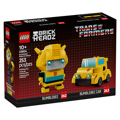 Figuras LEGO BrickHeadz de Bumblebee en versión robot y auto de Transformers sobre bases de exhibición
