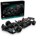 Set LEGO Technic Mercedes-AMG F1 W14 E Performance con motor V6 detallado, pistones móviles, dirección funcional, diferencial, aleta DRS y diseño a escala 1:8; una maqueta ideal para fans adultos de la Fórmula 1.